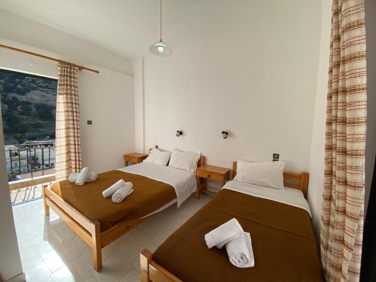 Argyro Studios And Apartments Agia Galini  Exterior photo