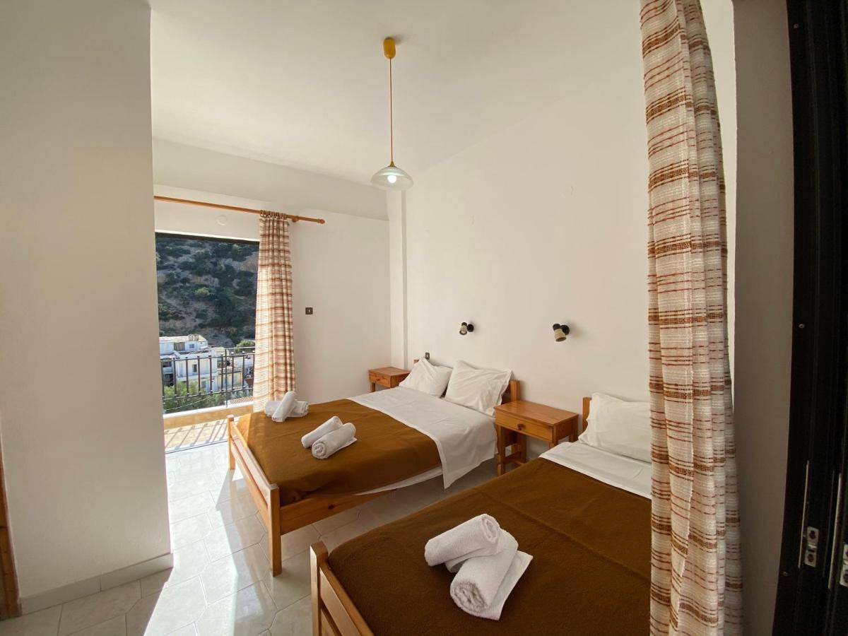 Argyro Studios And Apartments Agia Galini  Exterior photo